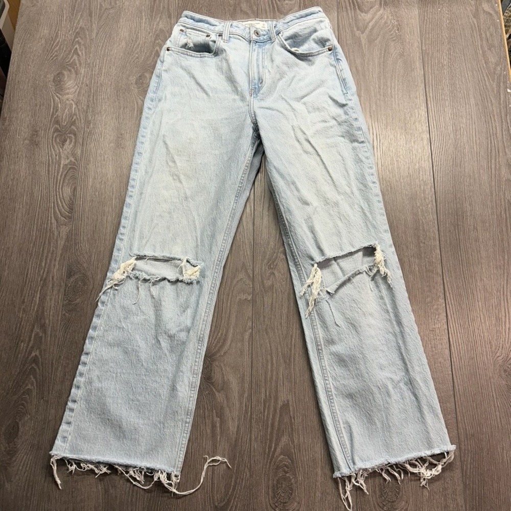 Abercrombie & Fitch Curve Love High Rise 90s Relaxed Jeans 27 Long Distressed
